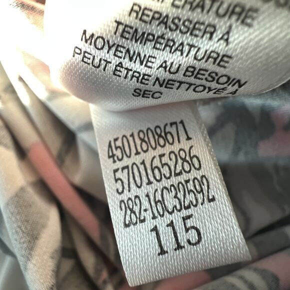 Chico's women's 3 XL White Pink Long Sleeves Asymmetrical Slit Side Top easywear - Picture 10 of 11